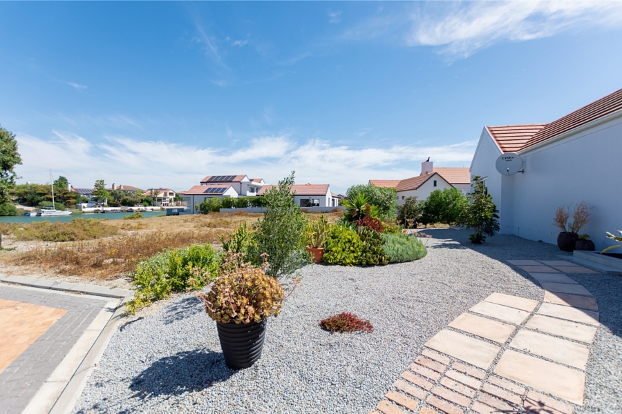 5 Bedroom Property for Sale in Port Owen Western Cape